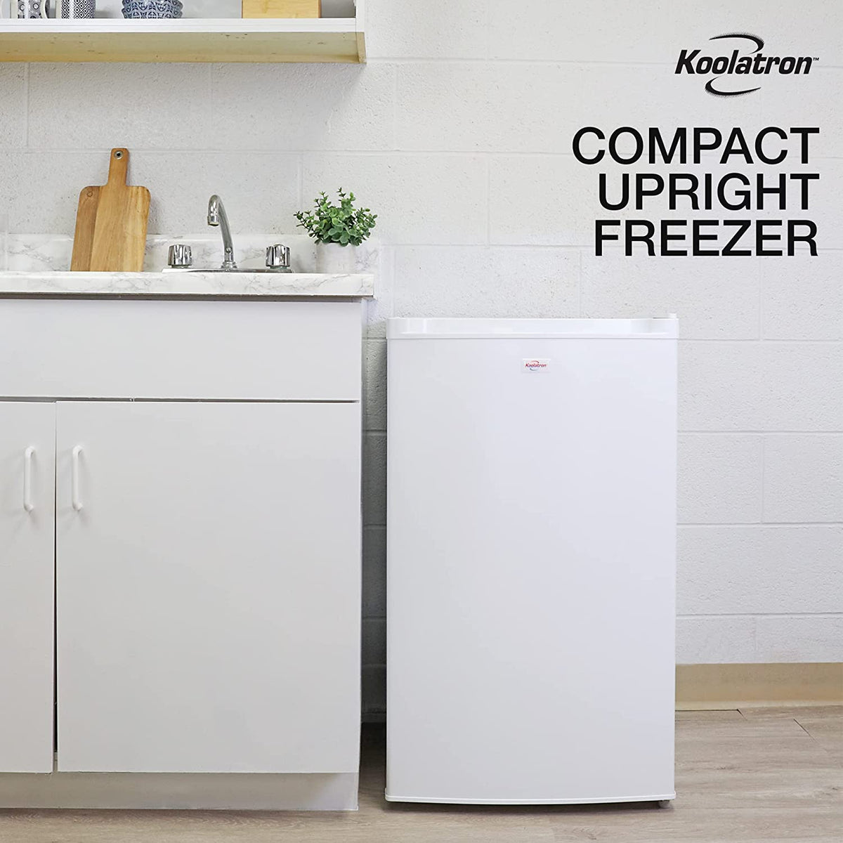 Koolatron KTUF88 Congélateur vertical de 3,1 pi³ (88 L) avec thermostat réglable